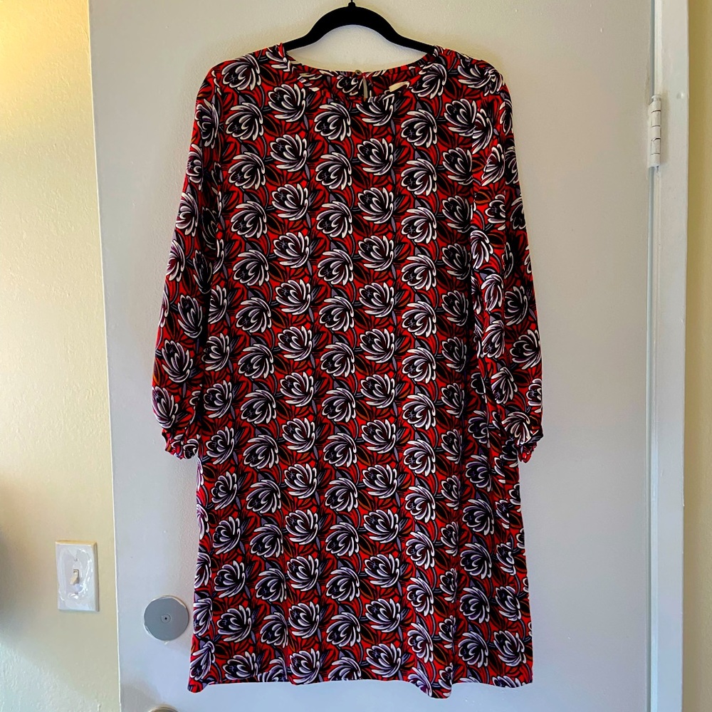 😍 LOFT Floral Dress - Size M 😍